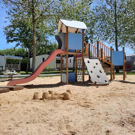 فندق كولفيل سور ميرفي  Camping Le Robinson المظهر الخارجي الصورة