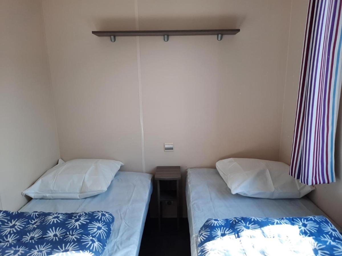 فندق كولفيل سور ميرفي  Camping Le Robinson المظهر الخارجي الصورة